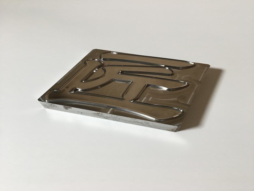 ３次元彫刻型（ステッカー、成形品）