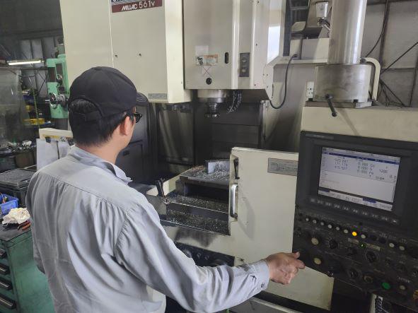 株式会社イヌイ鉄工所