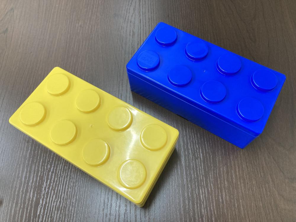 ブロック入れ容器